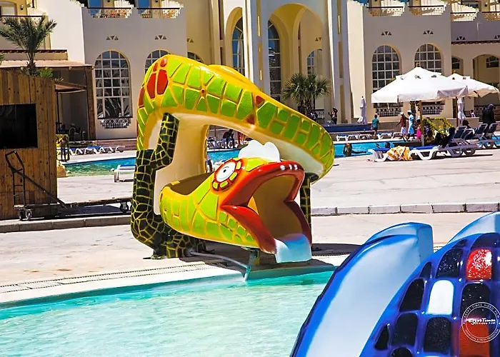 Royal Lagoons & Aqua Park 5* Hurghada