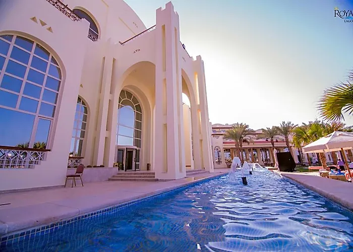 Royal Lagoons & Aqua Park Hotel 5*