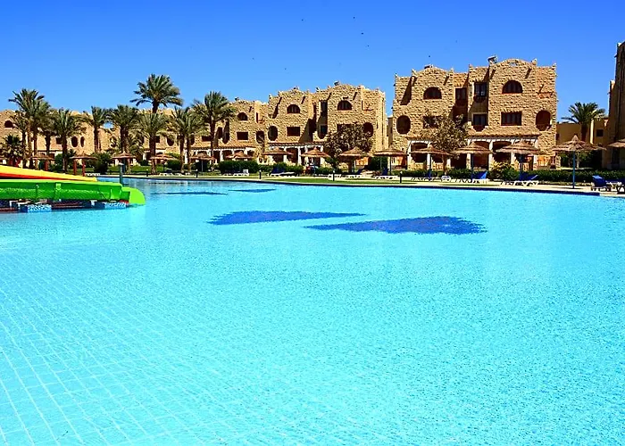 Hotel Royal Lagoons & Aqua Park 5*