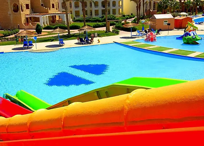 Royal Lagoons & Aqua Park Hotel Hurghada