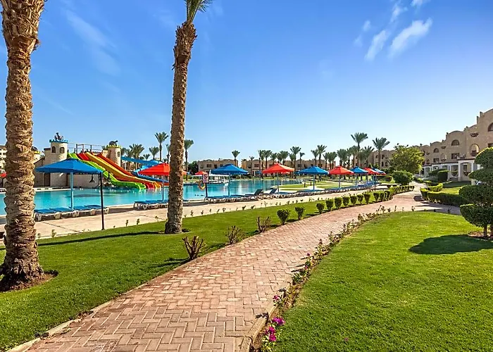 Hotel Royal Lagoons & Aqua Park 5*